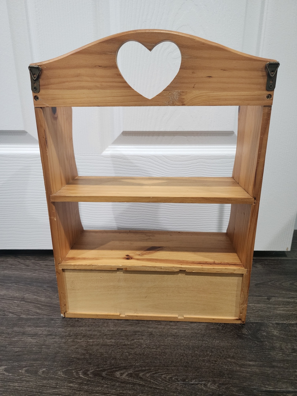 Vintage Wooden Wall Heart Cut-Out Display Shelf Cubby Cottage Core Decor Country - Picture 3 of 3